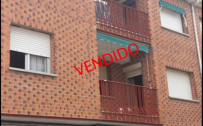 VENTA DE PISO FRENTE COLEGIO, NAVALUENGA